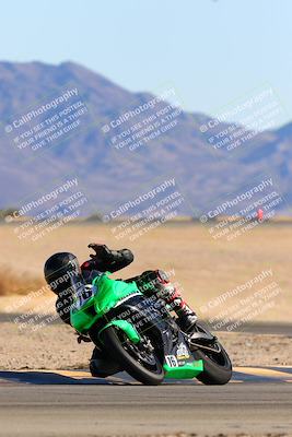 media/Jan-08-2022-SoCal Trackdays (Sat) [[1ec2777125]]/Turn 4 (1145am)/